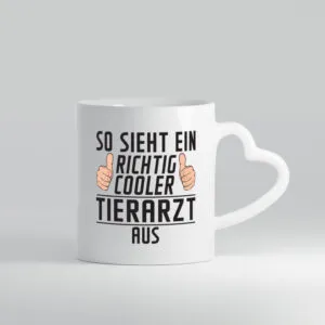 Richtig Cooler Tierarzt | Tiermedizin | Mediziner - Herzhenkel Tasse - Kaffeetasse / Geschenk / Familie